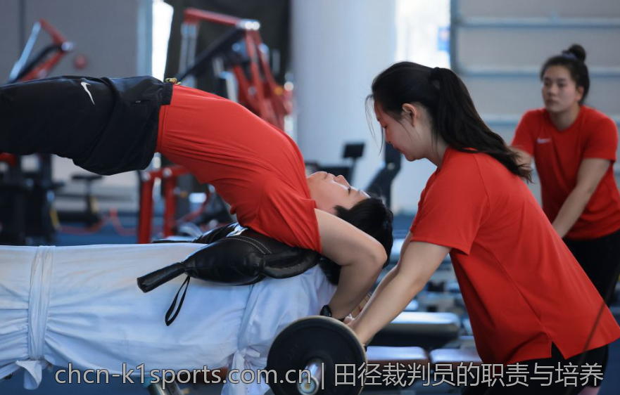 田径裁判员的职责与培养